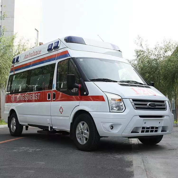 格尔木行动不便者长途救护车租赁：安全转运的核心注意事项​